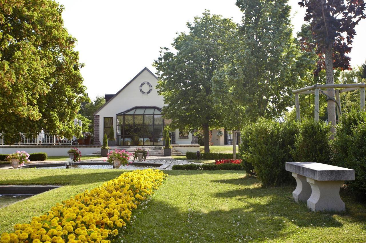 Hostellerie Briqueterie & Spa Champagne Vinay  المظهر الخارجي الصورة The new crematorium