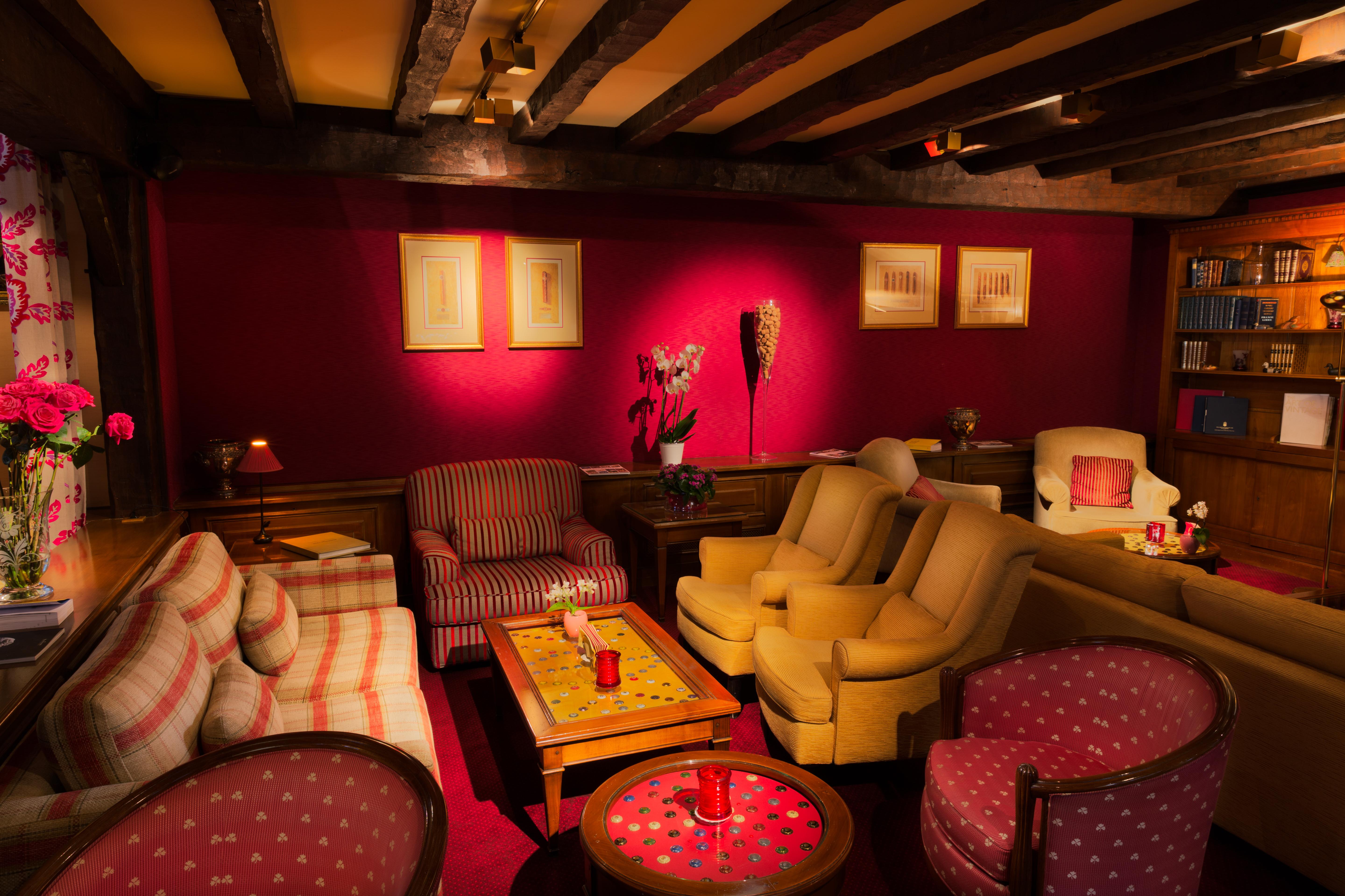 Hostellerie Briqueterie & Spa Champagne Vinay  المظهر الخارجي الصورة The interior of the hotel