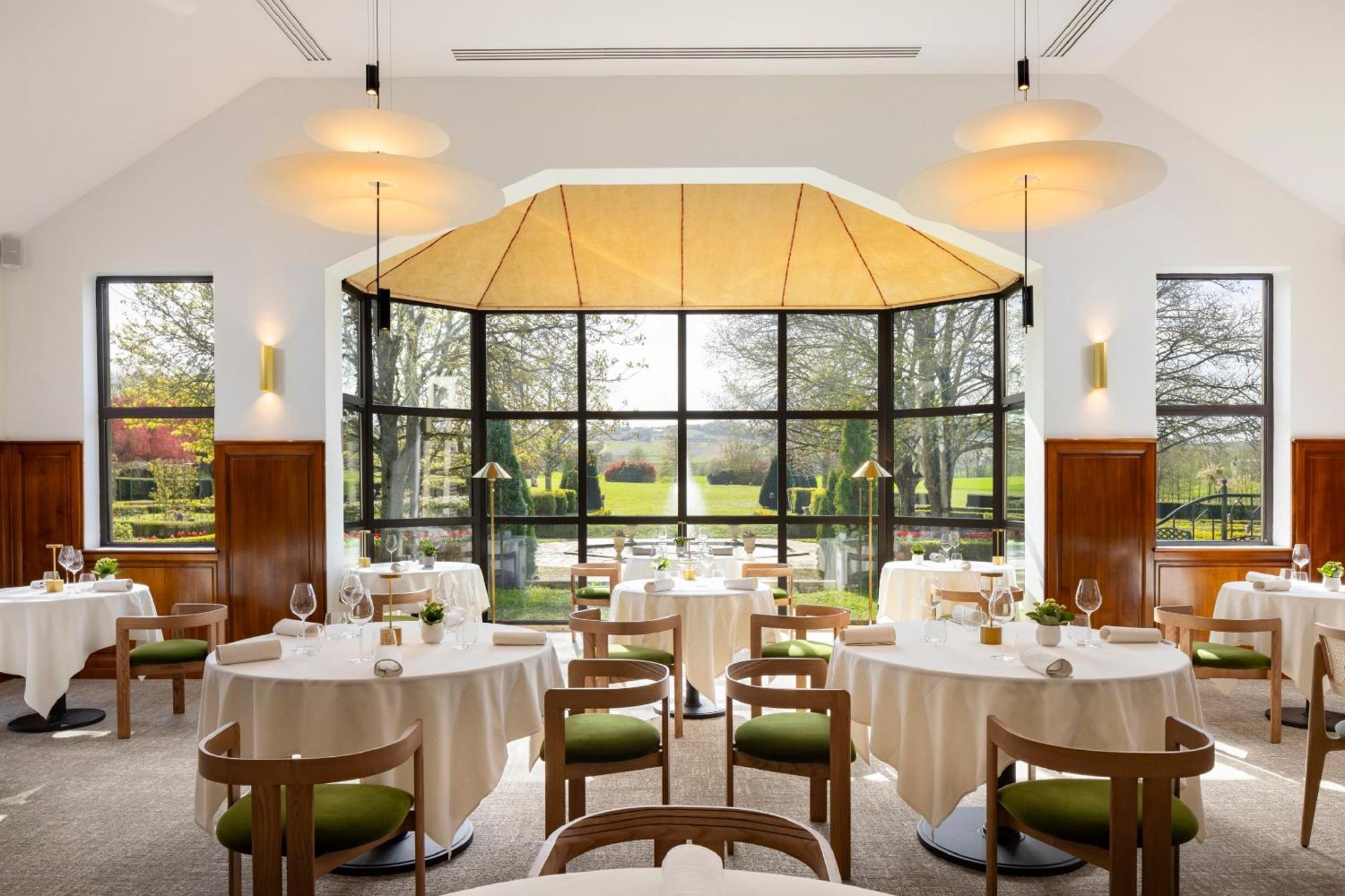 Hostellerie Briqueterie & Spa Champagne Vinay  المظهر الخارجي الصورة Restaurant "Le Grand Chef"