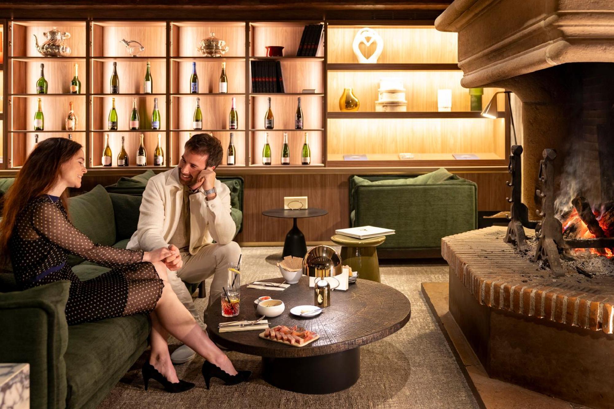 Hostellerie Briqueterie & Spa Champagne Vinay  المظهر الخارجي الصورة The Fireplace